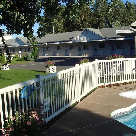 Motel Belle Riviere サン・ジャン・シュル・リシュリュー エクステリア 写真
