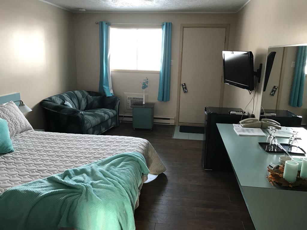Motel Belle Riviere サン・ジャン・シュル・リシュリュー エクステリア 写真
