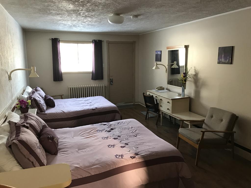 Motel Belle Riviere サン・ジャン・シュル・リシュリュー エクステリア 写真