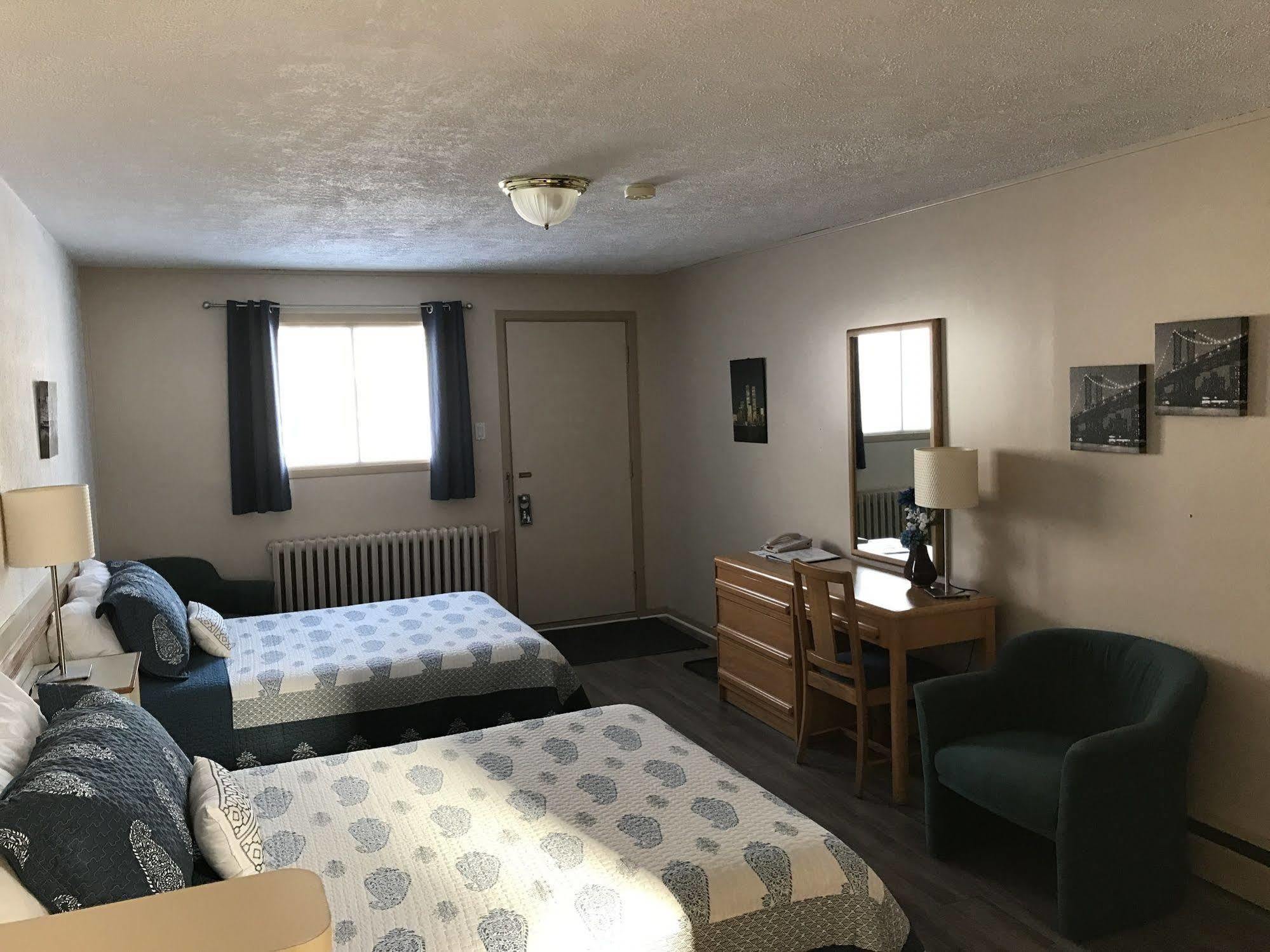Motel Belle Riviere サン・ジャン・シュル・リシュリュー エクステリア 写真